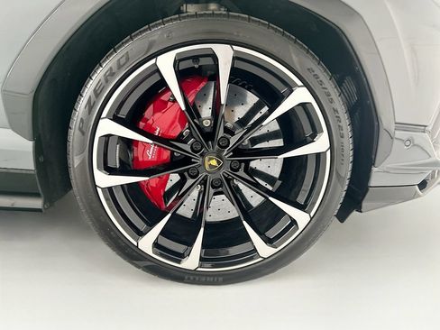 Used 2024 Lamborghini Urus S AWD/4WD image 31