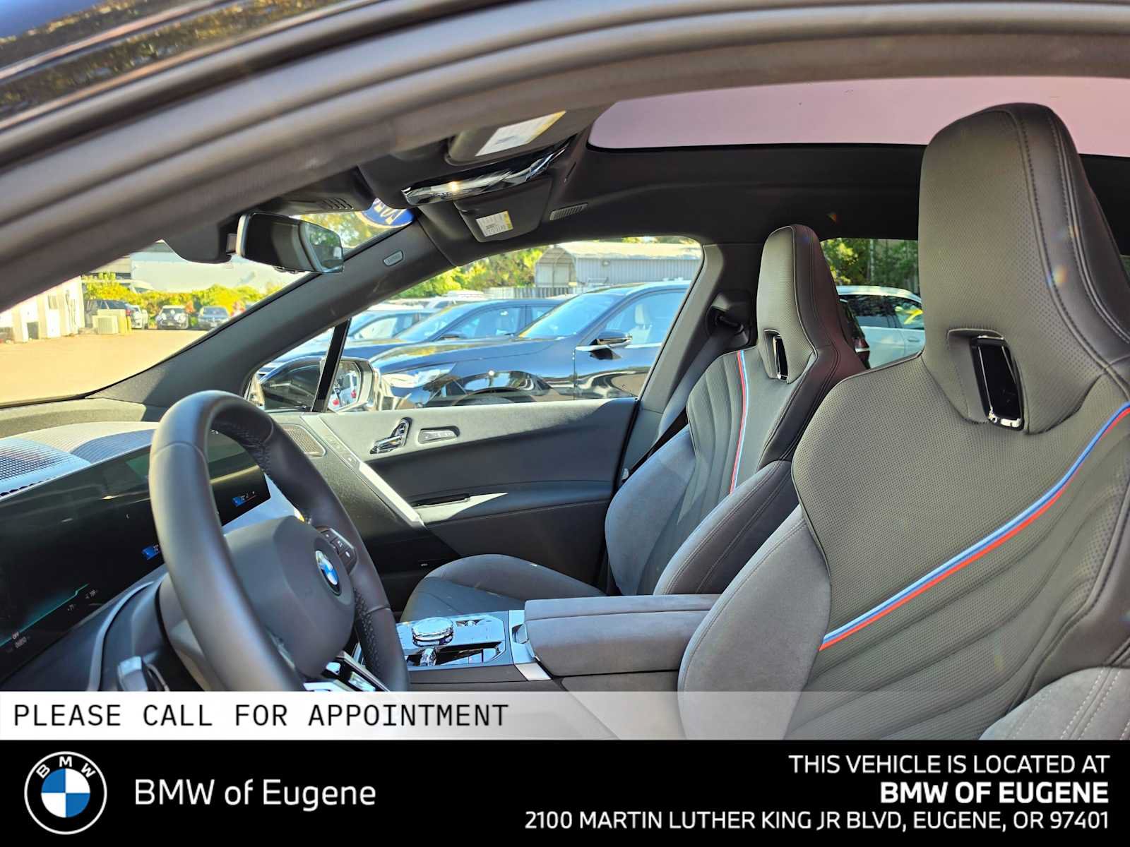 Used 2026 BMW iX xDrive45 w/ M Sport Package AWD/4WD image 24