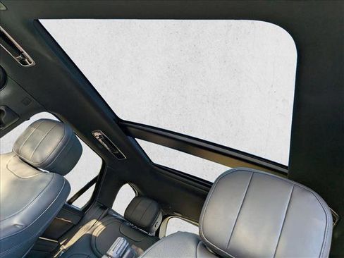 Certified 2023 Land Rover Range Rover Sport SE Dynamic image 15