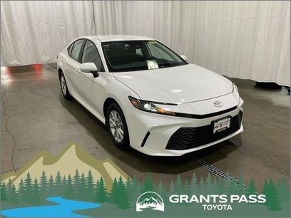 New 2026 Toyota Camry LE w/ Convenience Package