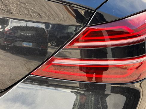 Used 2025 Genesis G70 2.5T image 28