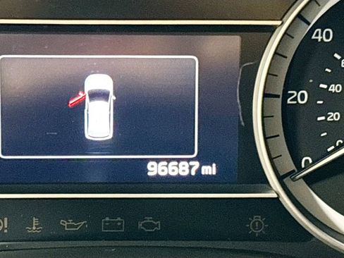 Used 2018 Kia Niro LX FWD image 14