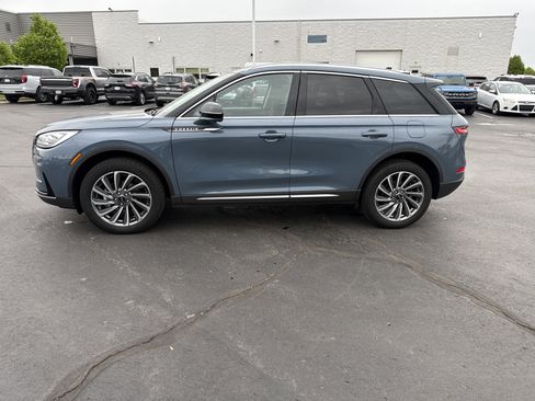 Used 2023 Lincoln Corsair Reserve w/ Equipment Group 201A AWD/4WD image 3