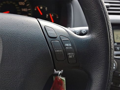 Used 2005 Honda Accord LX image 22