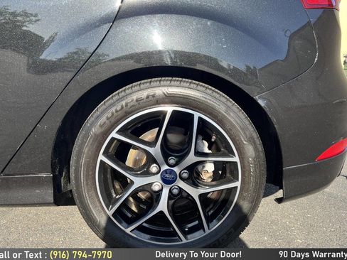 Used 2015 Ford Focus SE w/ SE Sport Package FWD image 10