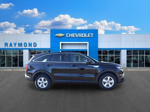 Used 2023 Kia Sorento LX AWD/4WD image 2