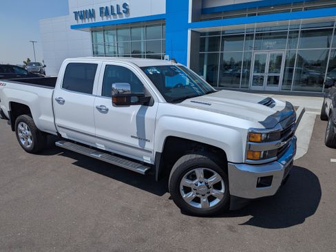 Certified 2018 Chevrolet Silverado 2500 LTZ w/ Duramax Plus Package AWD/4WD image 4