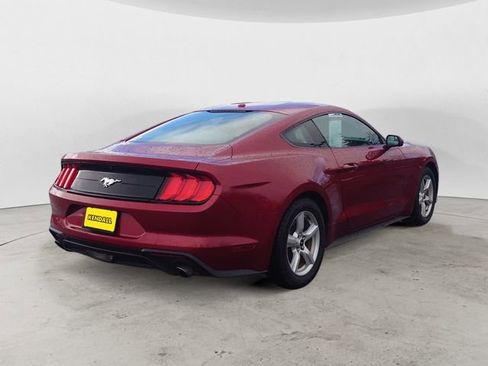 Used 2019 Ford Mustang Coupe image 5