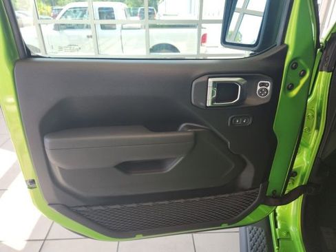 New 2025 Jeep Gladiator Sport image 28