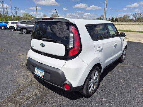 Used 2015 Kia Soul + w/ Primo Package FWD image 8