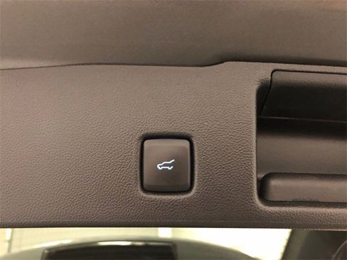 Used 2023 Ford Escape Platinum w/ Premium Technology Package image 11