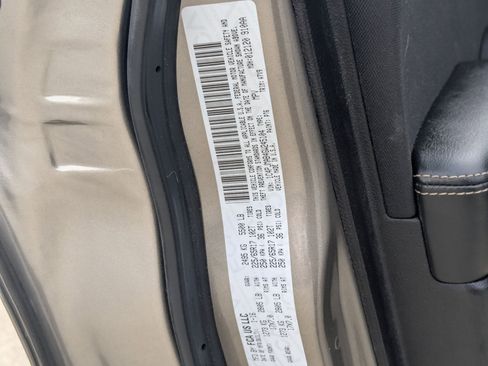 Used 2016 Jeep Cherokee Sport w/ Cold Weather Group image 22