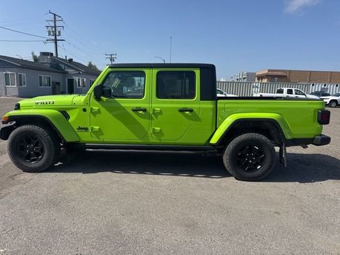 Used 2021 Jeep Gladiator Sport AWD/4WD image 8