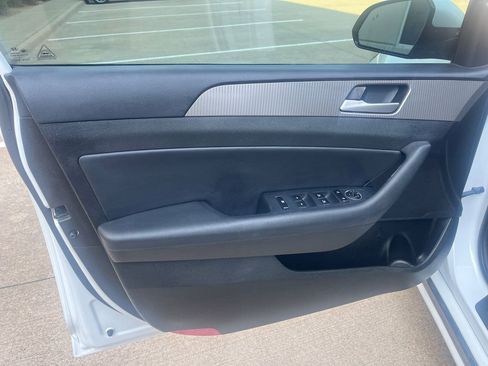 Used 2018 Hyundai Sonata Sport image 13