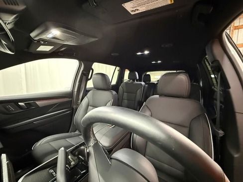 Used 2026 Buick Enclave Preferred AWD/4WD image 5