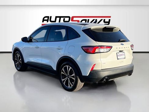 Used 2022 Ford Escape SE w/ SE Sport Appearance Package FWD image 5