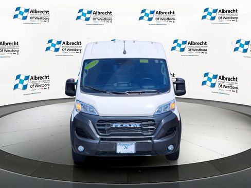 Used 2024 RAM ProMaster 2500 w/ Convenience Group FWD image 8