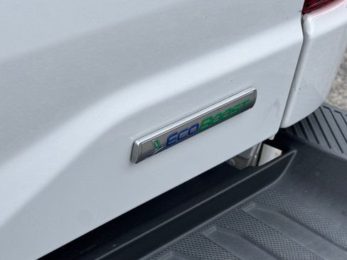 Used 2021 Ford F150 XLT image 26