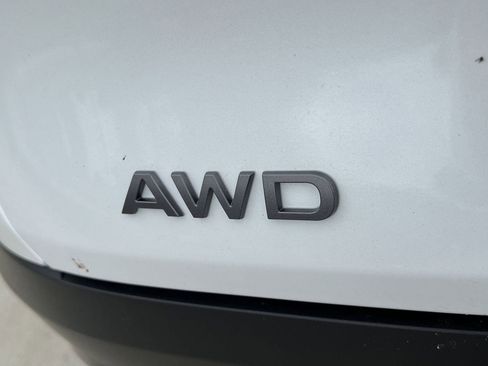 New 2026 Nissan Murano SV AWD/4WD image 6