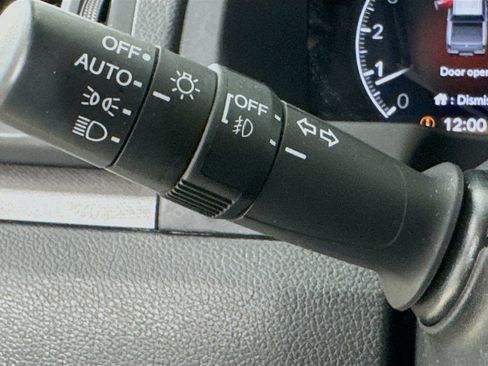 Used 2024 Honda Ridgeline Sport image 11