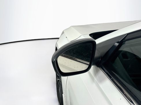 Used 2024 Nissan Altima 2.5 SV FWD image 16