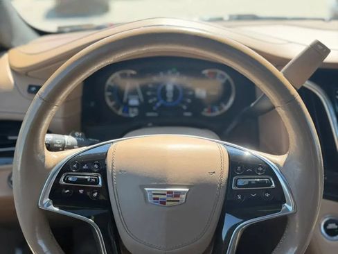 Used 2019 Cadillac Escalade Platinum AWD/4WD image 13