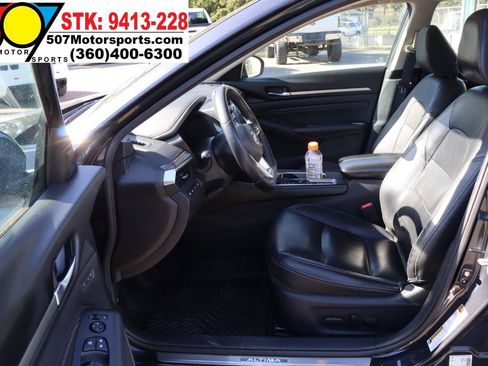 Used 2019 Nissan Altima 2.5 Platinum AWD/4WD image 15
