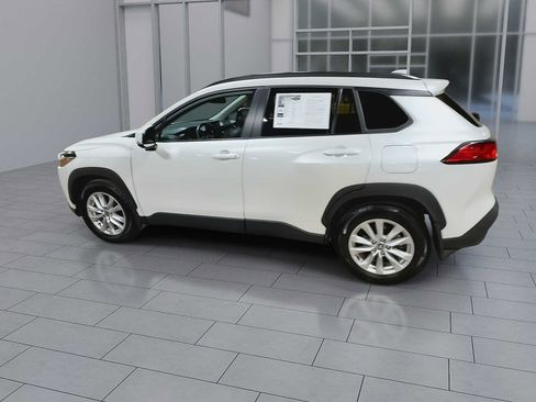Certified 2023 Toyota Corolla Cross LE w/ Moonroof Package AWD/4WD image 6