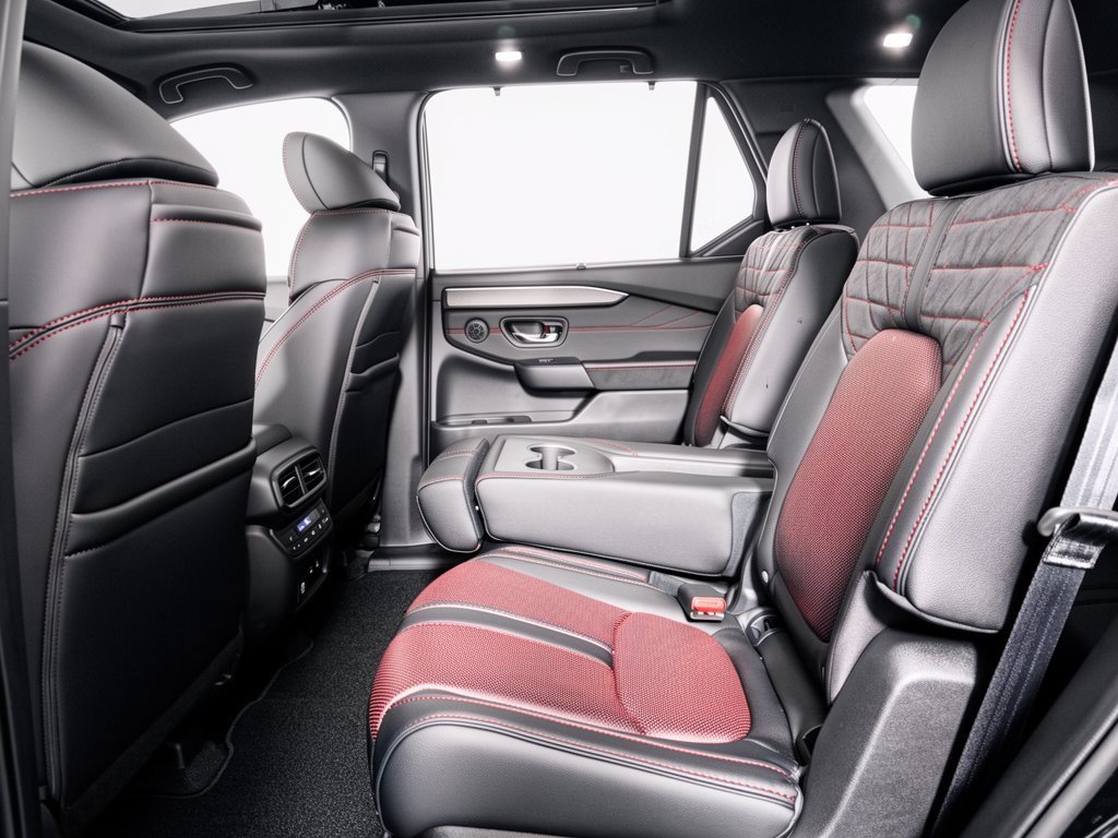 New 2026 Honda Pilot Black Edition image 25