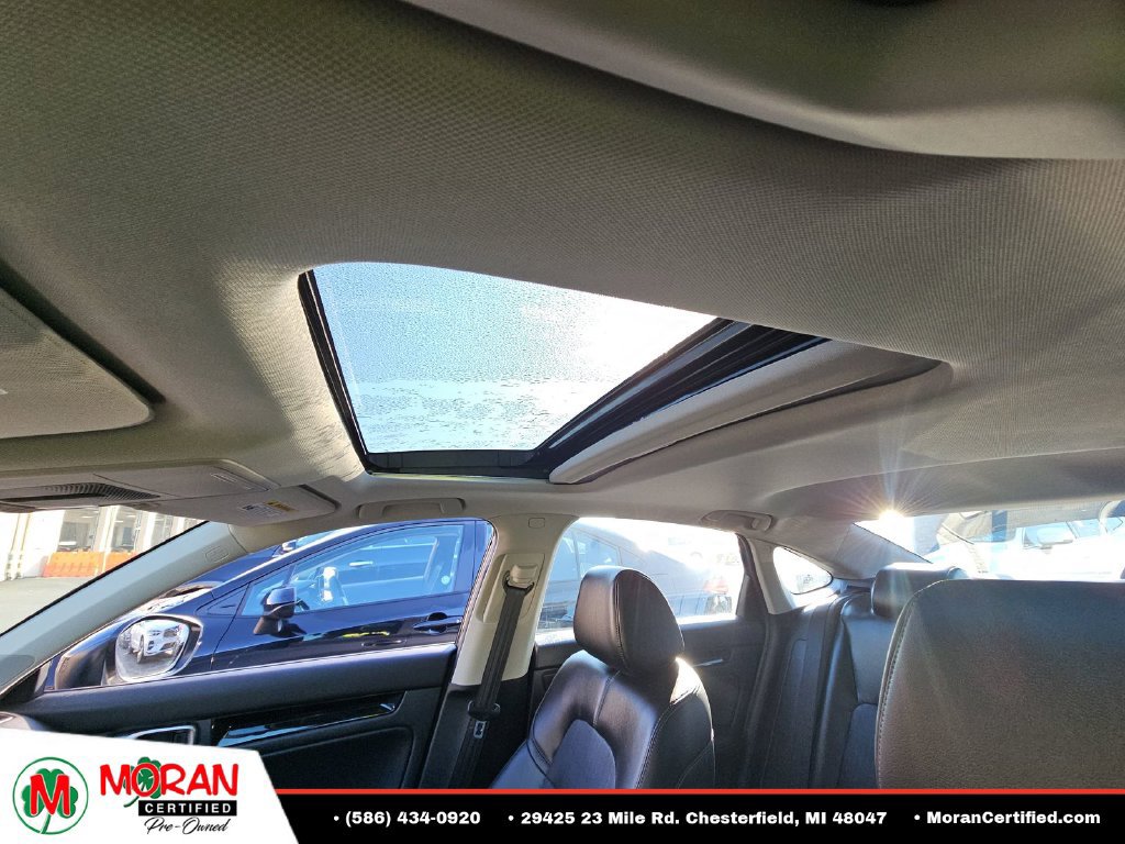 Used 2022 Honda Civic Touring image 16