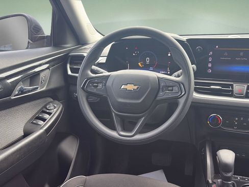 Used 2024 Chevrolet TrailBlazer LS AWD/4WD image 20