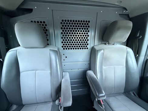 Used 2019 Nissan NV 2500 S image 21