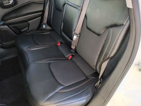 Used 2018 Jeep Compass Latitude w/ Popular Equipment Group image 20