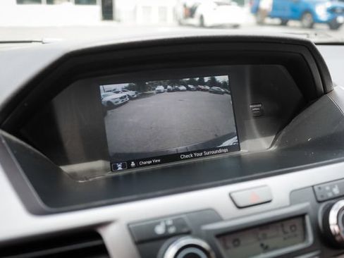 Used 2015 Honda Odyssey Touring Elite image 33