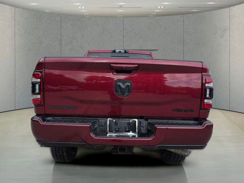 Used 2022 RAM 2500 Laramie w/ Night Edition AWD/4WD image 5