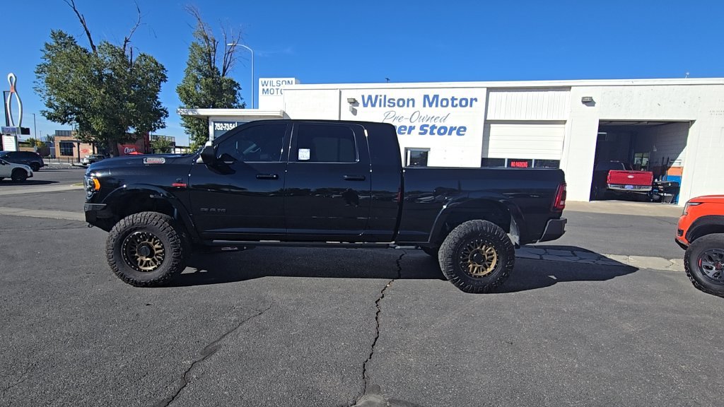 Used 2022 RAM 2500 Limited w/ Night Edition AWD/4WD image 8