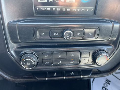 Certified 2018 Chevrolet Silverado 1500 Custom w/ Custom Value Package image 21