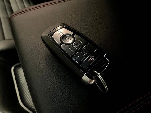 Used 2025 Ford Explorer ST-Line AWD/4WD image 33