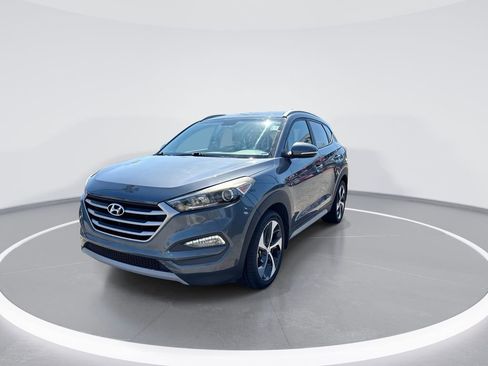 Used 2017 Hyundai Tucson Sport image 4
