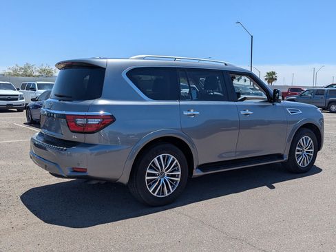 Used 2024 Nissan Armada SL w/ Captain's Chairs Package RWD image 5