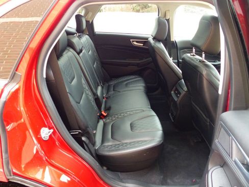 Used 2023 Ford Edge Titanium w/ Equipment Group 301A image 39