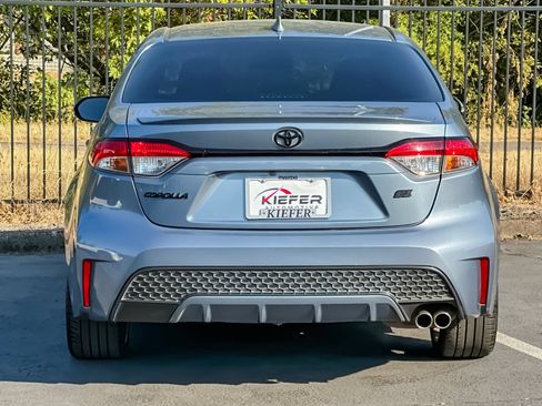 Used 2020 Toyota Corolla SE FWD image 4