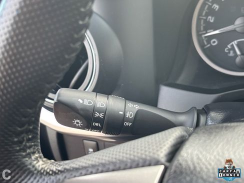 Used 2022 Toyota Tacoma SR image 18