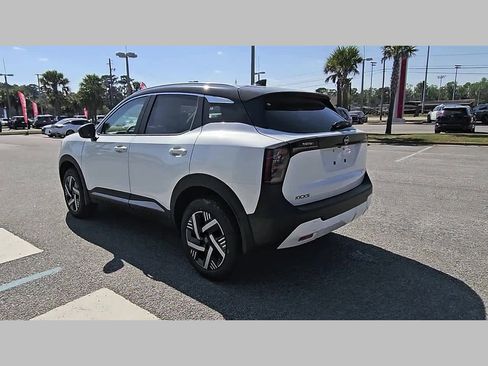 New 2026 Nissan Kicks SV FWD image 27