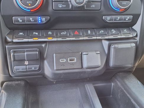 Certified 2022 Chevrolet Silverado 1500 High Country w/ Safety Package II image 21