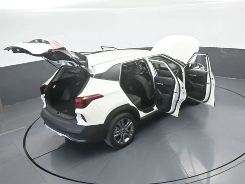 Used 2022 Kia Seltos LX image 61