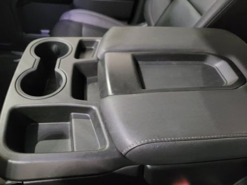 Used 2022 Chevrolet Silverado 1500 LT image 41