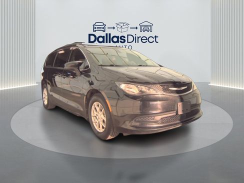 Used 2021 Chrysler Voyager Lxi image 8