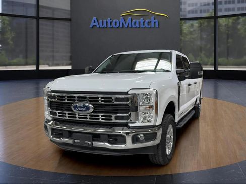 Used 2024 Ford F350 XLT w/ FX4 Off-Road Package image 4
