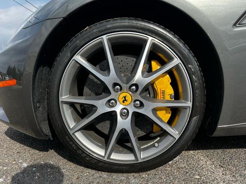 Used 2012 Ferrari California image 30